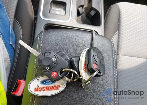 2017 Ford Escape Se z USA, uszkodzony, nr VIN 1FMCU9GD8HUB64336